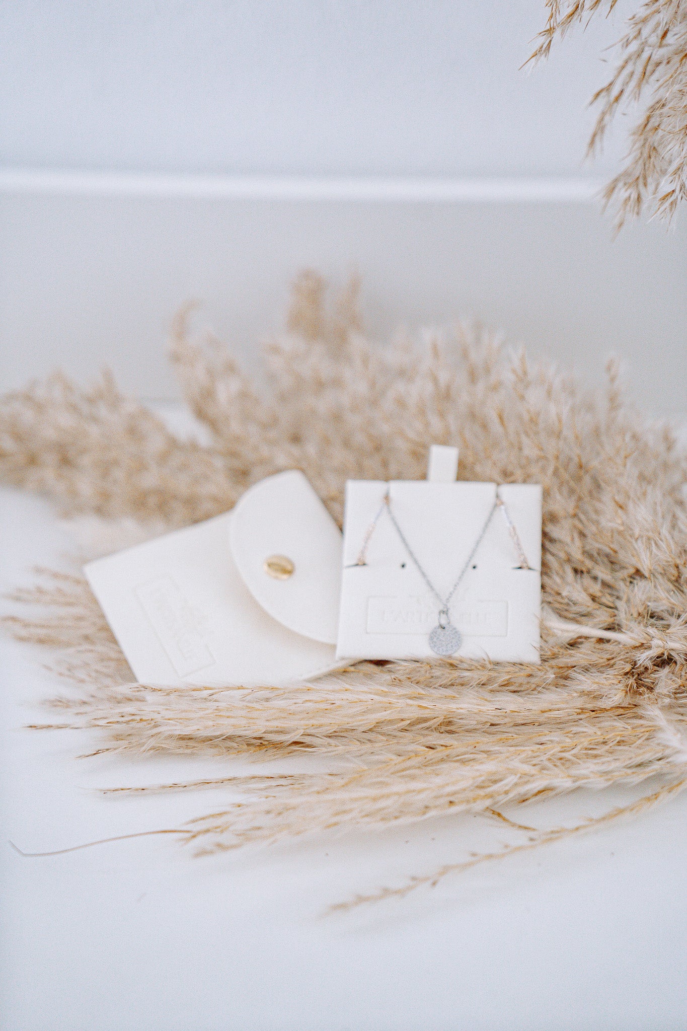 Collier Neva