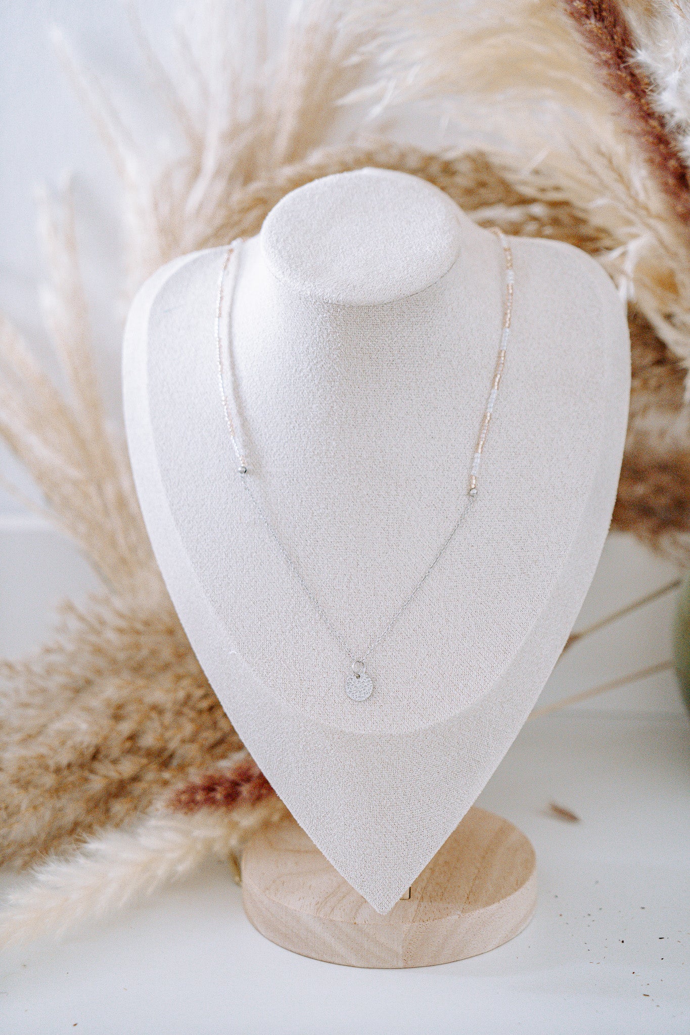 Collier Neva